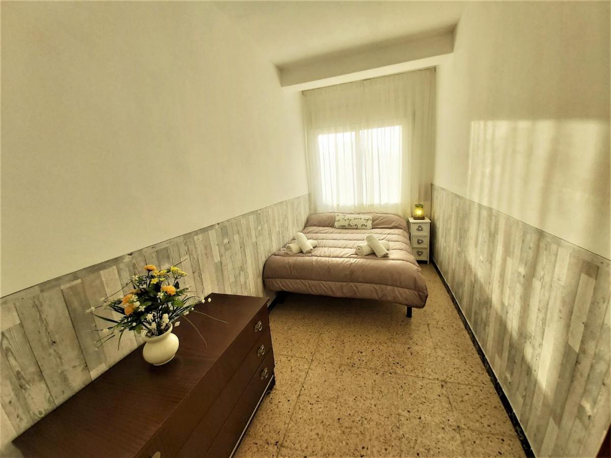Diana Apartamento Con Terraza Muy Cerca Del Mar 피네다데마르 외부 사진