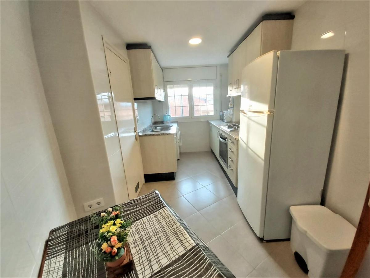 Diana Apartamento Con Terraza Muy Cerca Del Mar 피네다데마르 외부 사진
