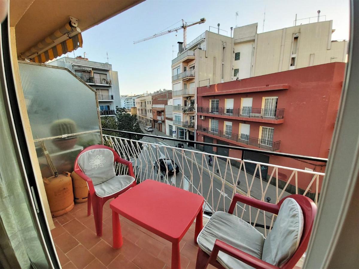 Diana Apartamento Con Terraza Muy Cerca Del Mar 피네다데마르 외부 사진