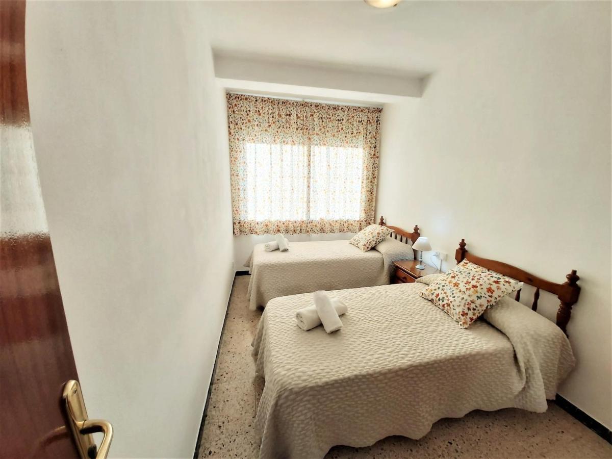 Diana Apartamento Con Terraza Muy Cerca Del Mar 피네다데마르 외부 사진