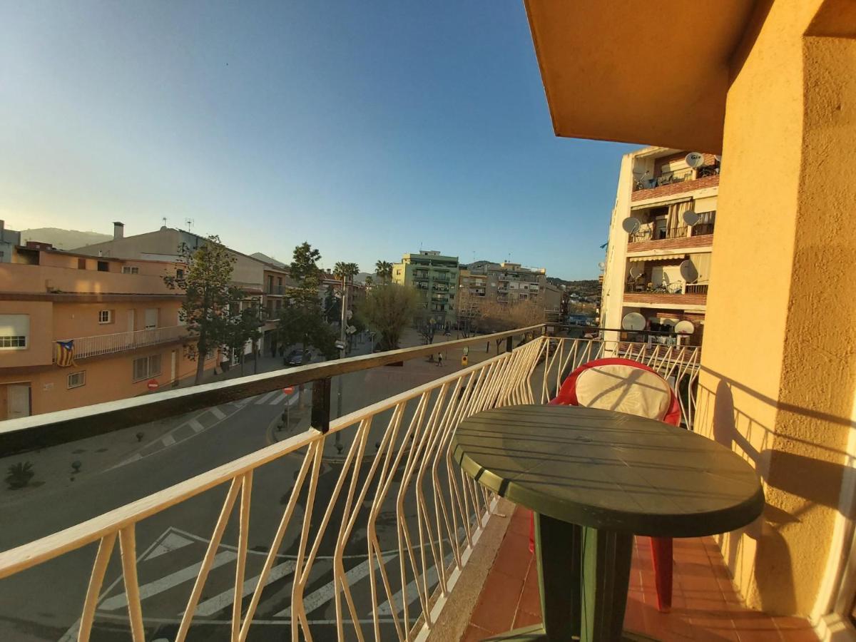 Diana Apartamento Con Terraza Muy Cerca Del Mar 피네다데마르 외부 사진